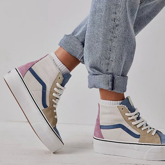 Vans Shoes - Classic Vans Sk8 Shoes High Tops Skateboard Tall Platform Vintage Sherpa Color